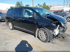 5TDYZ3DC0HS853358 2017 TOYOTA SIENNA