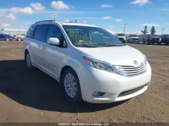5TDYZ3DC0HS863565 2017 TOYOTA SIENNA
