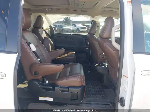 5TDYZ3DC0HS863565 2017 TOYOTA SIENNA - Image 8