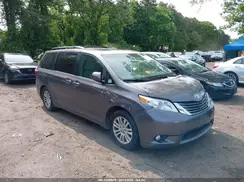 5TDYZ3DC0HS864831 2017 TOYOTA SIENNA