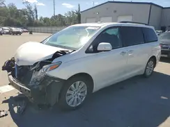 5TDYZ3DC0HS868880 2017 TOYOTA SIENNA