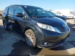 5TDYZ3DC0HS875439 2017 TOYOTA SIENNA
