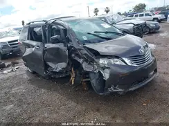 5TDYZ3DC0HS882729 2017 TOYOTA SIENNA