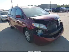 5TDYZ3DC0HS886182 2017 TOYOTA SIENNA