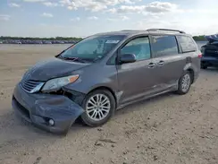5TDYZ3DC0HS887509 2017 TOYOTA SIENNA