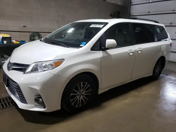 5TDYZ3DC0JS911846 2018 TOYOTA SIENNA - Image 1