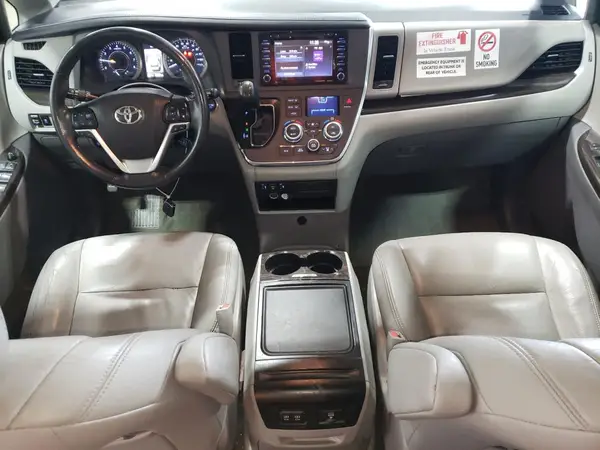 5TDYZ3DC0JS911846 2018 TOYOTA SIENNA - Image 8