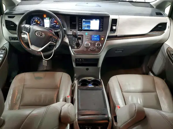 5TDYZ3DC0JS915461 2018 TOYOTA SIENNA - Image 8