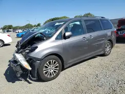 5TDYZ3DC0JS915489 2018 TOYOTA SIENNA