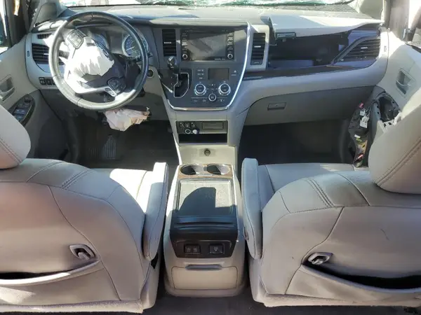 5TDYZ3DC0JS915489 2018 TOYOTA SIENNA - Image 8