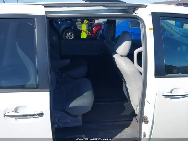 5TDYZ3DC0JS917338 2018 TOYOTA SIENNA - Image 8