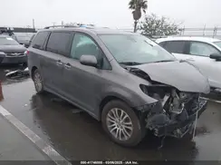 5TDYZ3DC0JS917727 2018 TOYOTA SIENNA
