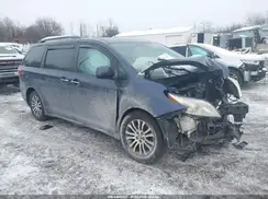 5TDYZ3DC0JS919249 2018 TOYOTA SIENNA