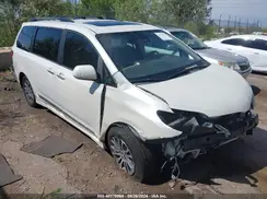 5TDYZ3DC0JS928646 2018 TOYOTA SIENNA