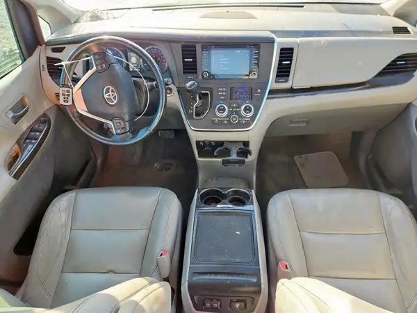 5TDYZ3DC0JS933183 2018 TOYOTA SIENNA - Image 8