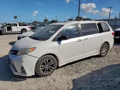 5TDYZ3DC0JS940599 2018 TOYOTA SIENNA