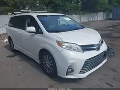 5TDYZ3DC0JS941641 2018 TOYOTA SIENNA