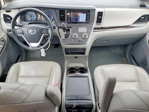 5TDYZ3DC0JS942854 2018 TOYOTA SIENNA - Image 8