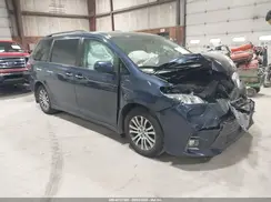 5TDYZ3DC0JS943986 2018 TOYOTA SIENNA