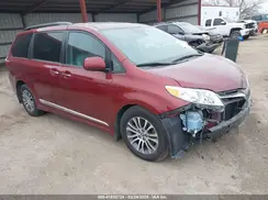 5TDYZ3DC0JS946323 2018 TOYOTA SIENNA