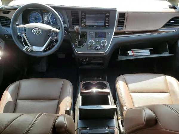 5TDYZ3DC0JS956382 2018 TOYOTA SIENNA - Image 8