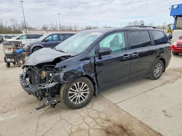 5TDYZ3DC0JS963218 2018 TOYOTA SIENNA - Image 1