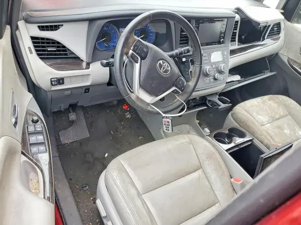 5TDYZ3DC0KS010302 2019 TOYOTA SIENNA - Image 8