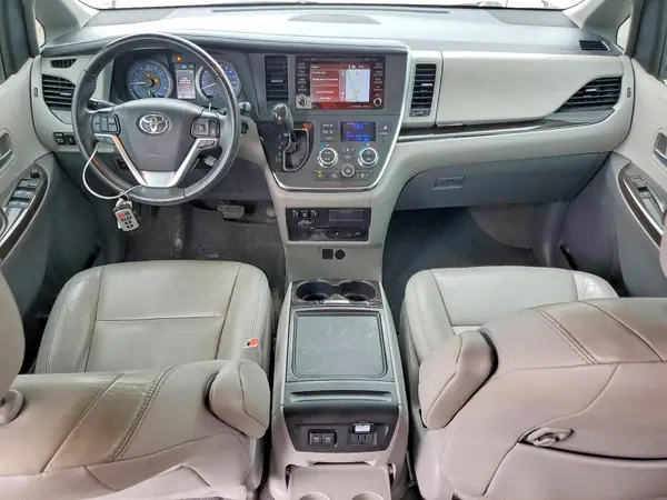 5TDYZ3DC0KS014740 2019 TOYOTA SIENNA - Image 8