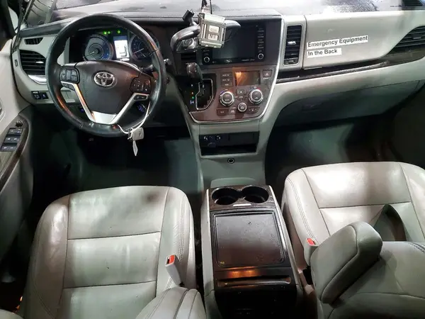 5TDYZ3DC0KS020778 2019 TOYOTA SIENNA - Image 8