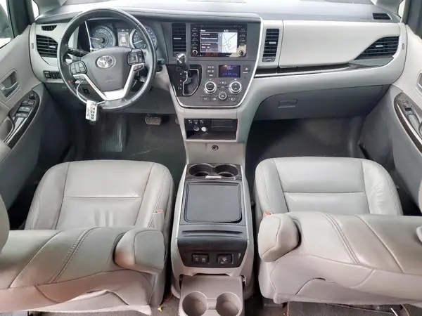 5TDYZ3DC0KS968033 2019 TOYOTA SIENNA - Image 8