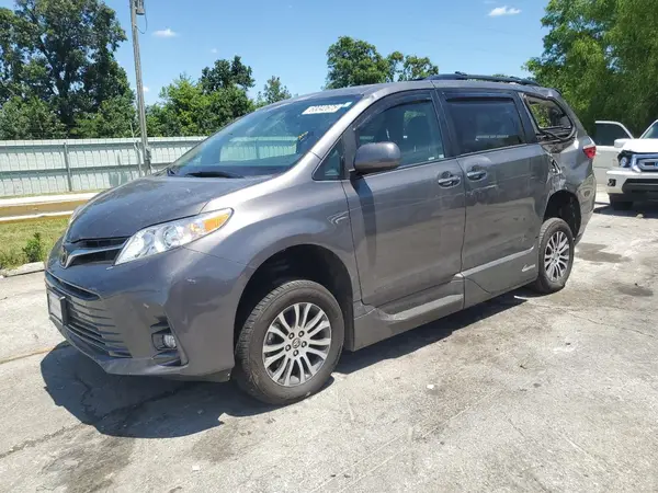 5TDYZ3DC0KS968825 2019 TOYOTA SIENNA - Image 1