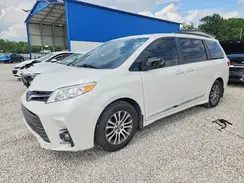 5TDYZ3DC0KS972261 2019 TOYOTA SIENNA