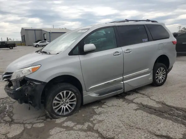 5TDYZ3DC0KS973992 2019 TOYOTA SIENNA - Image 1