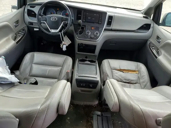 5TDYZ3DC0KS978500 2019 TOYOTA SIENNA - Image 8