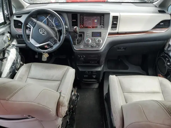 5TDYZ3DC0KS980179 2019 TOYOTA SIENNA - Image 8