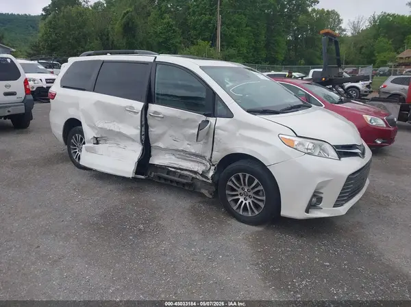 5TDYZ3DC0KS981087 2019 TOYOTA SIENNA - Image 1