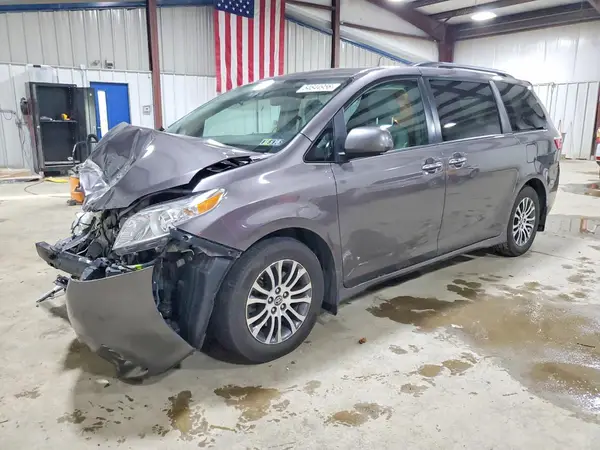 5TDYZ3DC0KS987651 2019 TOYOTA SIENNA - Image 1