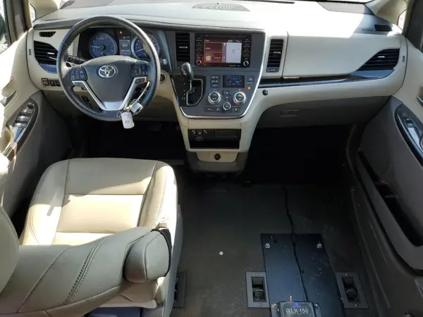 5TDYZ3DC0KS991845 2019 TOYOTA SIENNA - Image 8