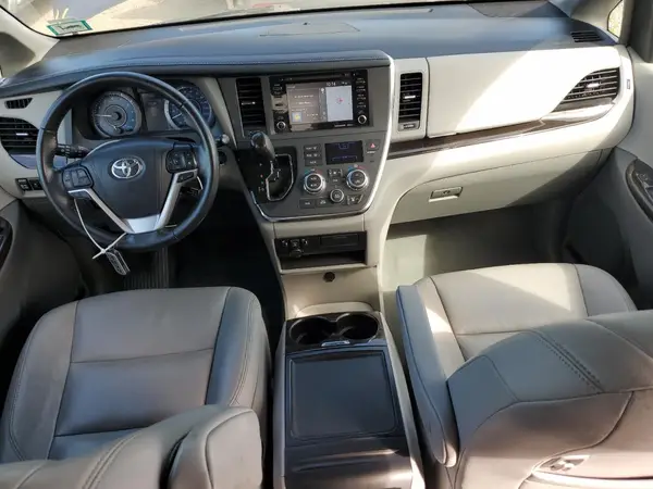 5TDYZ3DC0KS993417 2019 TOYOTA SIENNA - Image 8