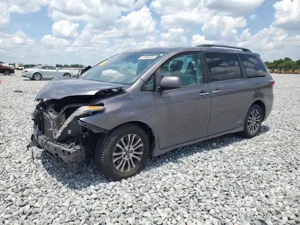 5TDYZ3DC0KS994146 2019 TOYOTA SIENNA - Image 1