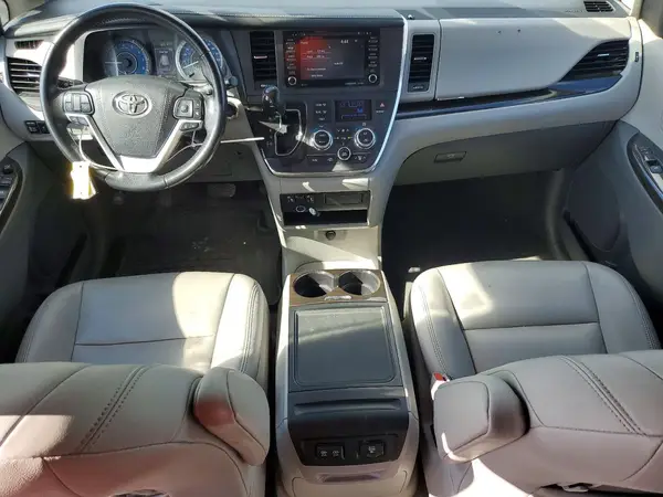 5TDYZ3DC0KS996964 2019 TOYOTA SIENNA - Image 8