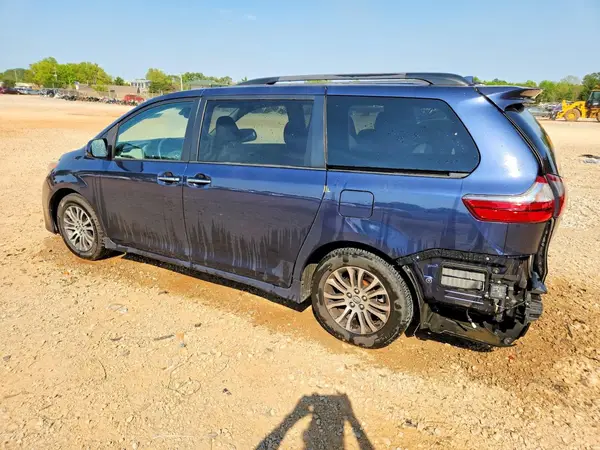5TDYZ3DC0LS032186 2020 TOYOTA SIENNA - Image 2