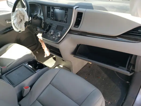 5TDYZ3DC0LS044841 2020 TOYOTA SIENNA - Image 8