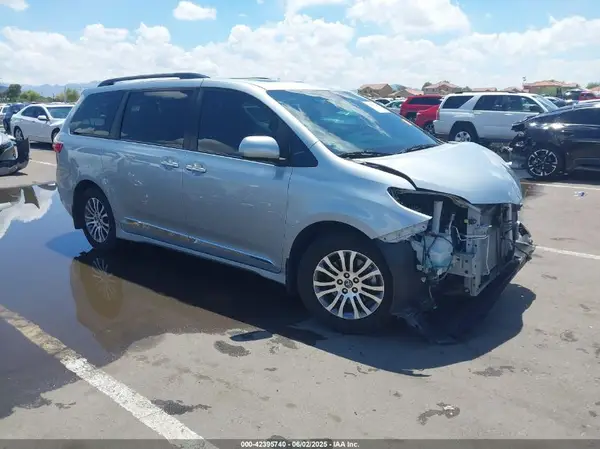 5TDYZ3DC0LS055337 2020 TOYOTA SIENNA - Image 1