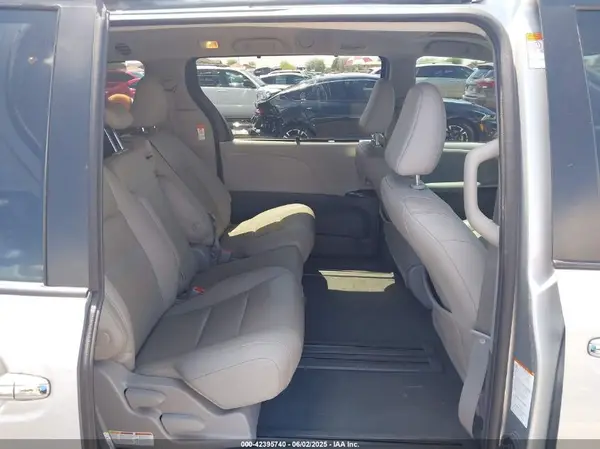 5TDYZ3DC0LS055337 2020 TOYOTA SIENNA - Image 8