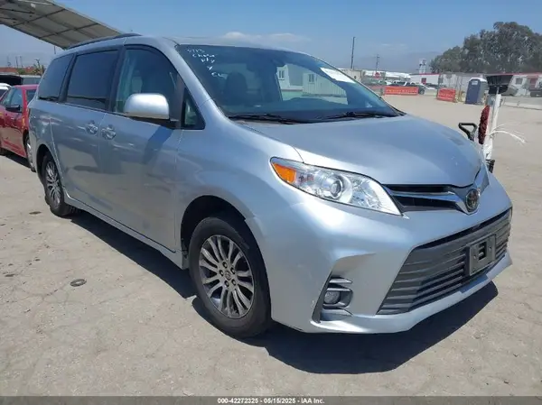 5TDYZ3DC0LS068198 2020 TOYOTA SIENNA - Image 1