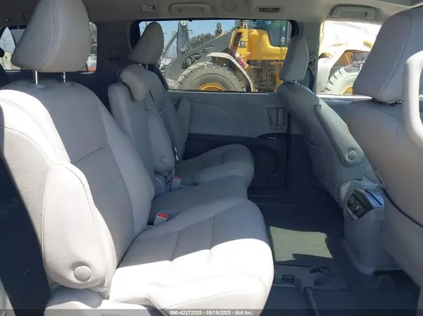 5TDYZ3DC0LS068198 2020 TOYOTA SIENNA - Image 8