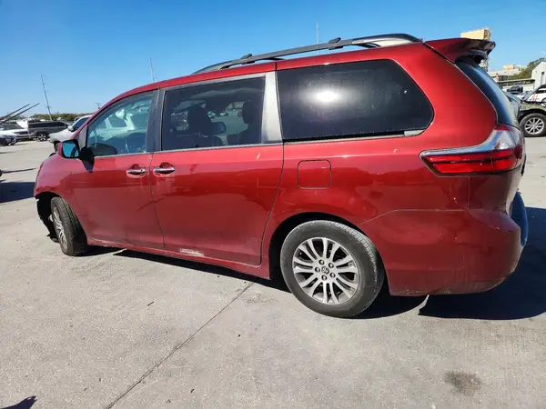 5TDYZ3DC0LS079539 2020 TOYOTA SIENNA - Image 2