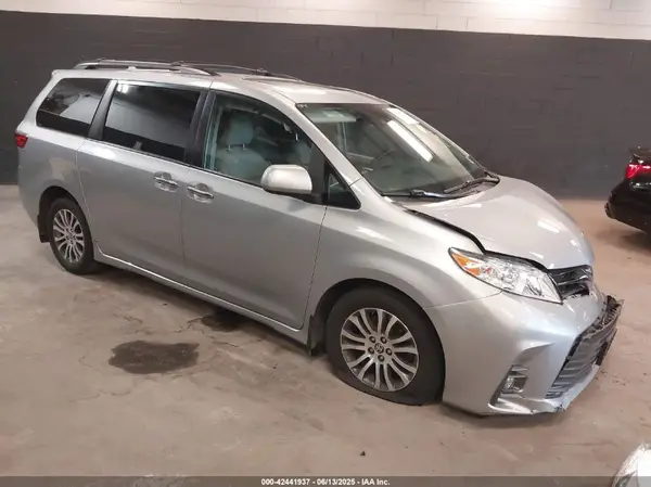 5TDYZ3DC0LS086166 2020 TOYOTA SIENNA - Image 1