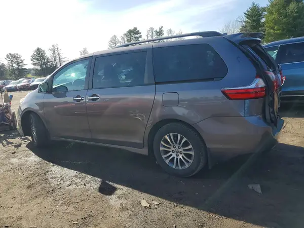 5TDYZ3DC0LS086538 2020 TOYOTA SIENNA - Image 2